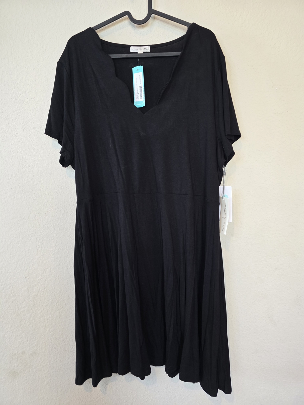 NWT nine britton Black V-Neck Short Sleeve Top Sz 2X
